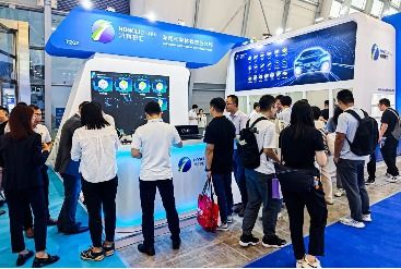 上海AEE展丨鴻利智匯汽車(chē)照明產(chǎn)品，以光為引，助力汽車(chē)產(chǎn)業(yè)智能化發(fā)展